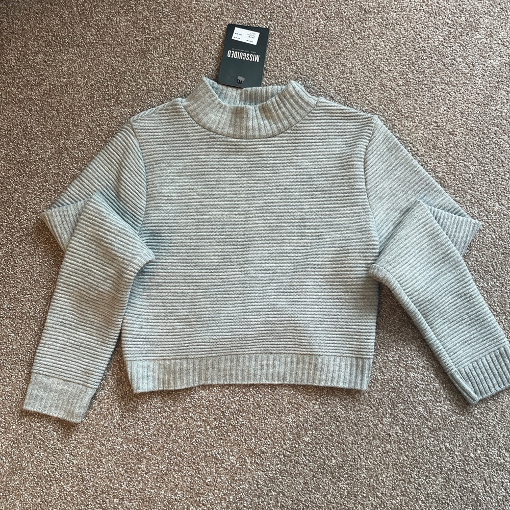 Missguided NWT cropped sweater